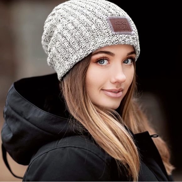 Love Your Melon Accessories - love your melon | black speckled beanie one size